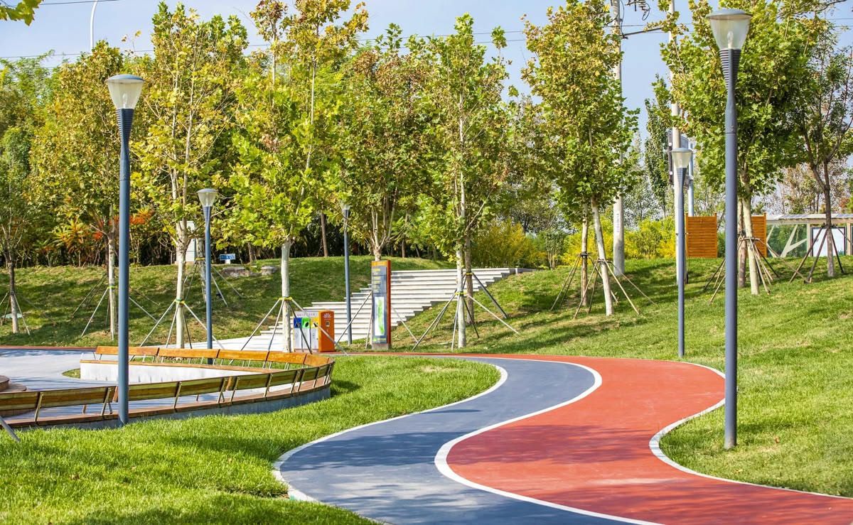 Jogging and walking tracks at Blubay by ORA Land